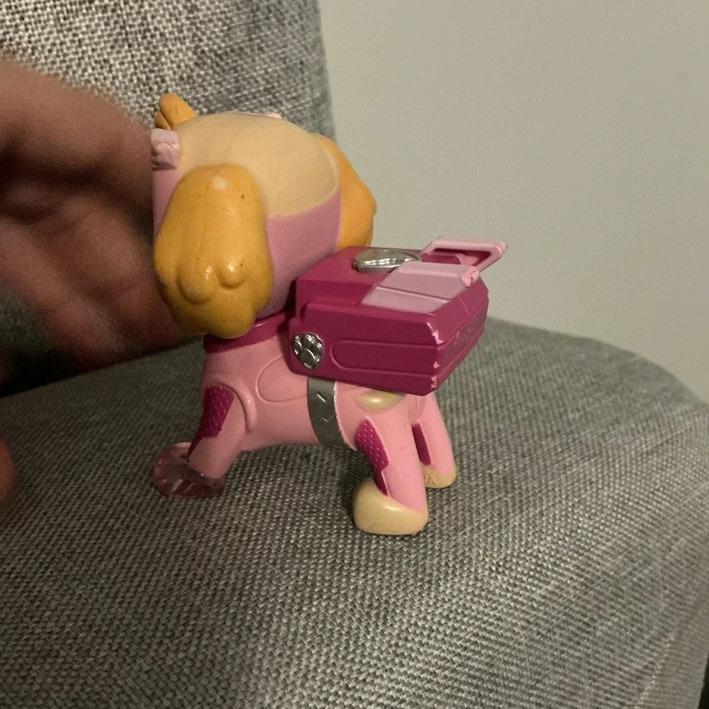 Paw Patrol  Pups Skye Figure Light Up Badge‎ & Feet Pink Toy